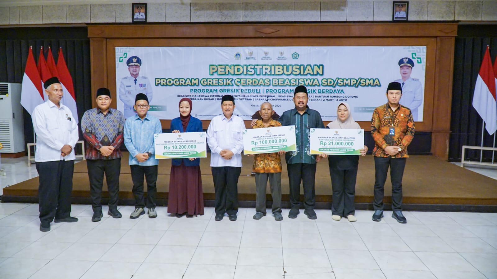 BAZNAS Jatim dan Pemkab Gresik Perkuat Pemberdayaan melalui Beasiswa hingga Modal Usaha