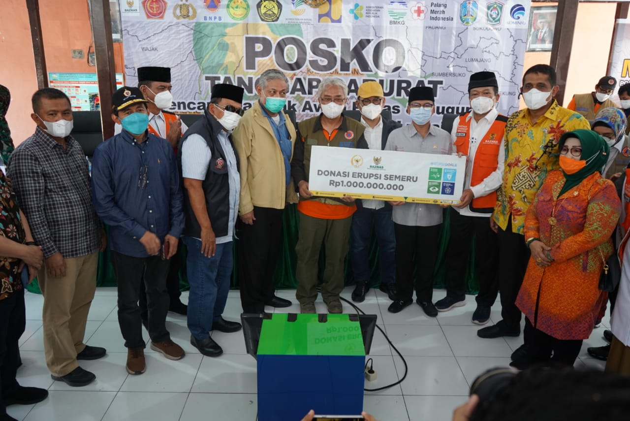 BAZNAS Salurkan Bantuan Rp1 M untuk Korban Erupsi Semeru